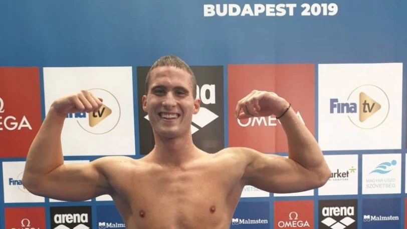 Στην κορυφή του κόσμου ο Απόστολος Παπαστάμου! Πήρε το χρυσό και έκανε παγκόσμιο ρεκόρ στην κολύμβηση!